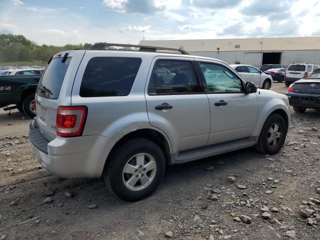 1FMCU9DG3BKA03474 - 2011 FORD ESCAPE XLT 银色 照片 3