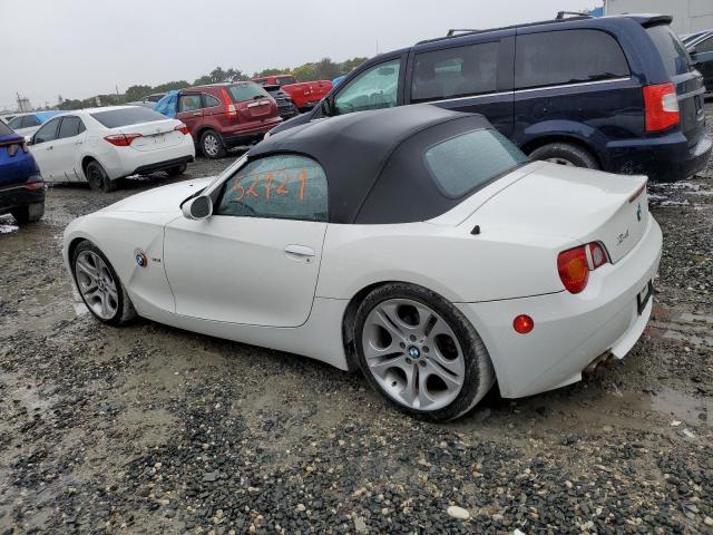 4USBT53463LU05630 - 2003 BMW Z4 3.0 WHITE photo 2