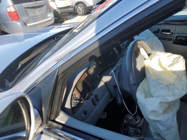 1LNHM81W61Y648109 - 2001 LINCOLN TOWN CAR EXECUTIVE Silber Foto 7