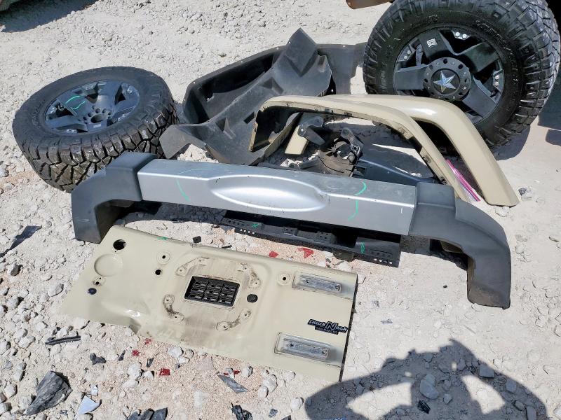 1J4BA5H1XBL632614 - 2011 JEEP WRANGLER U SAHARA 棕色 照片 13