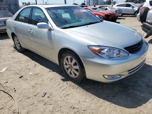 JTDBF32K740152595 - 2004 TOYOTA CAMRY LE SILVER photo 4