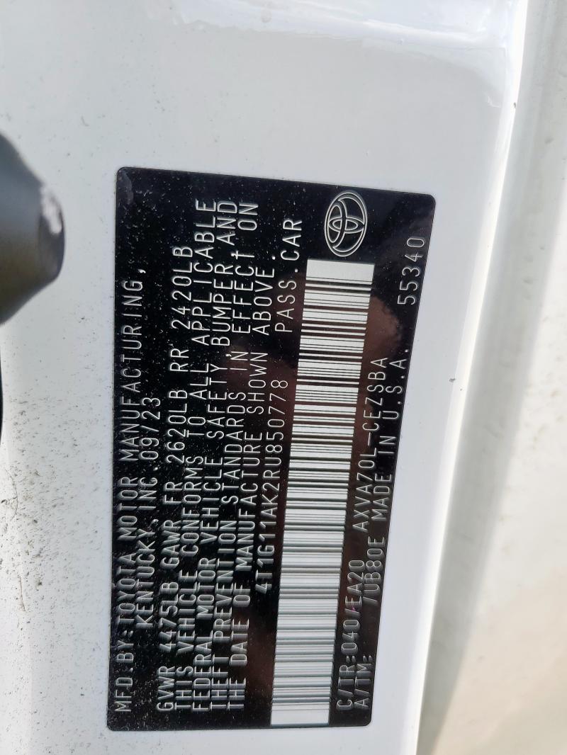 4T1G11AK2RU850778 - 2024 TOYOTA CAMRY SE NIGHT SHADE WHITE photo 13