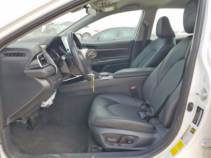 4T1G11AK2RU850778 - 2024 TOYOTA CAMRY SE NIGHT SHADE WHITE photo 7