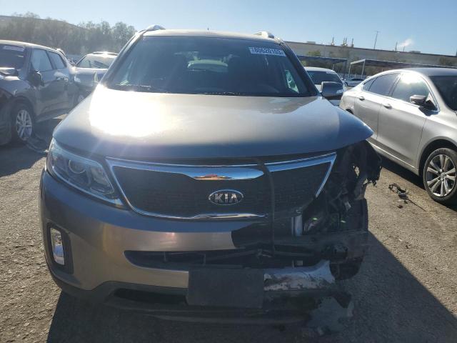 5XYKT4A65FG556222 - 2015 KIA SORENTO LX SILVER photo 5