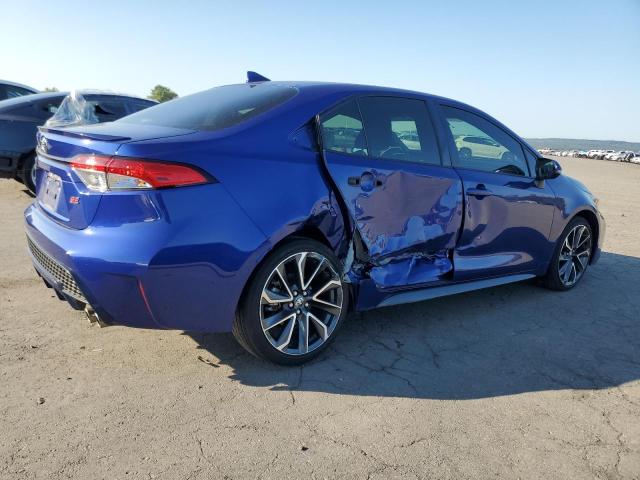 JTDS4MCE6MJ067651 - 2021 TOYOTA COROLLA SE BLUE photo 3