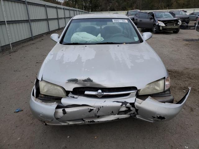 1N4DL01D9WC242602 - 1998 NISSAN ALTIMA XE SILVER photo 5