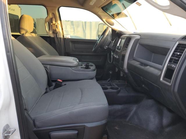 3C63RRGL6JG203938 - 2018 RAM 3500 ST WHITE photo 5