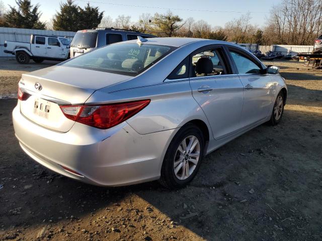 5NPEB4AC3BH024296 - 2011 HYUNDAI SONATA GLS SILVER photo 3