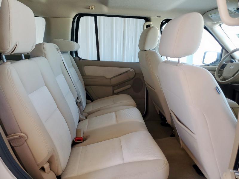 1FMEU63818UA17145 - 2008 FORD EXPLORER XLT WHITE photo 11