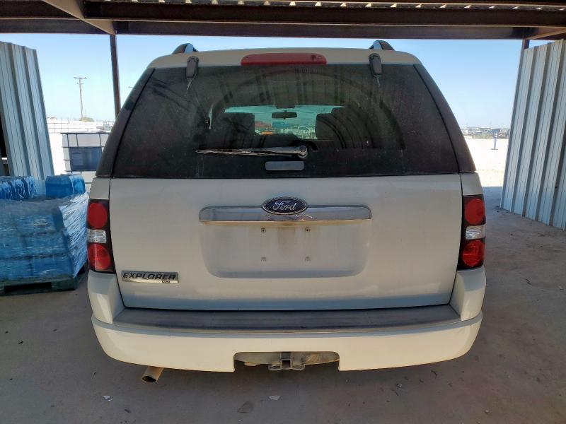 1FMEU63818UA17145 - 2008 FORD EXPLORER XLT WHITE photo 6