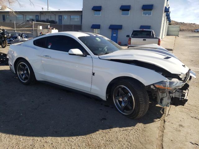 1FA6P8TH0J5124642 - 2018 FORD MUSTANG WHITE photo 4