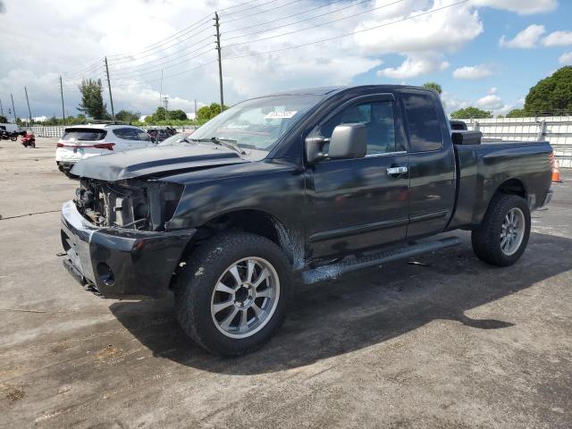2005 NISSAN TITAN XE, 