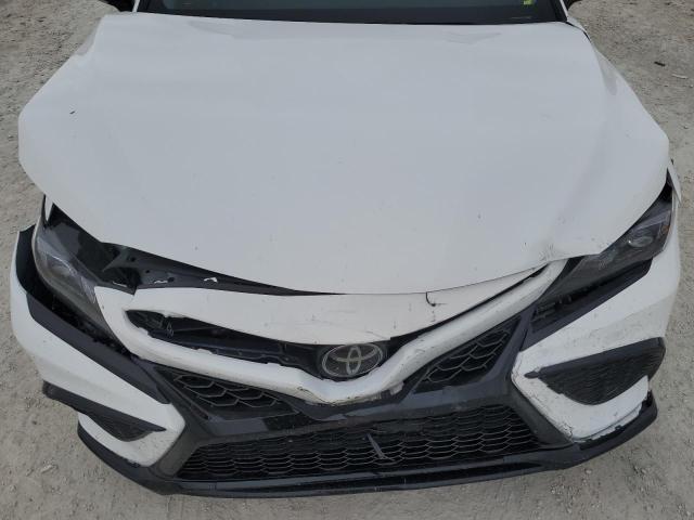4T1G11AK2PU790837 - 2023 TOYOTA CAMRY SE NIGHT SHADE WHITE photo 11