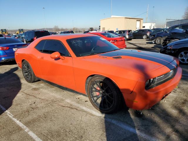 2B3LJ74W48H290964 - 2008 DODGE CHALLENGER SRT-8 ORANGE photo 4