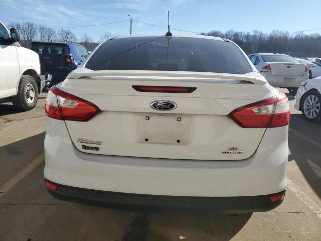 1FADP3F20DL104666 - 2013 FORD FOCUS SE WHITE photo 6