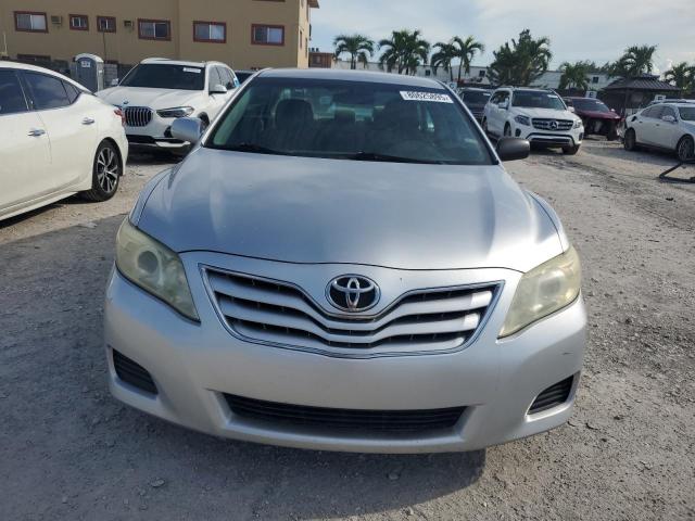 4T4BF3EK1BR171100 - 2011 TOYOTA CAMRY BASE Gümüş foto 5