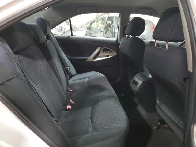 4T1BF3EK3BU586882 - 2011 TOYOTA CAMRY BASE WHITE photo 10