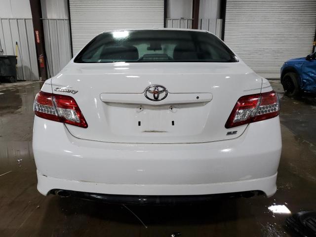 4T1BF3EK3BU586882 - 2011 TOYOTA CAMRY BASE WHITE photo 6
