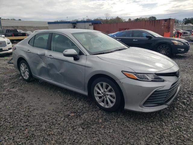 4T1C11AK7PU081447 - 2023 TOYOTA CAMRY LE SILVER photo 4