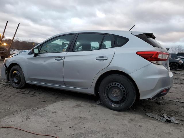 4S3GTAA67J1737979 - 2018 SUBARU IMPREZA SILVER photo 2