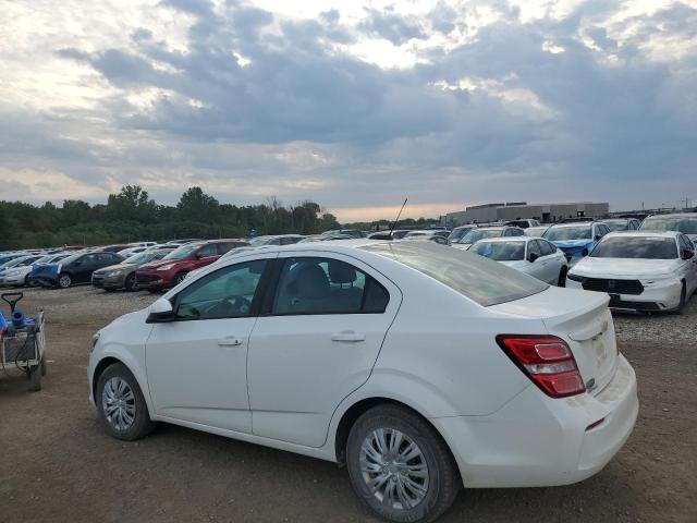 1G1JB5SH2J4130072 - 2018 CHEVROLET SONIC LS Weiß Foto 2