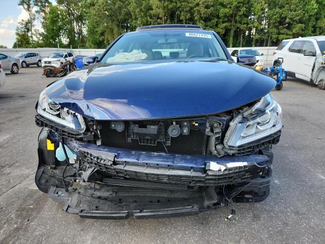 1HGCR2F88HA155169 - 2017 HONDA ACCORD EXL BLUE photo 5
