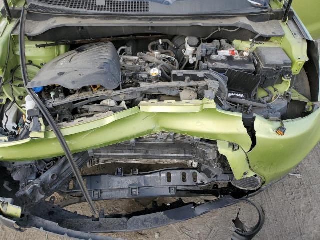 KNDJN2A24F7792994 - 2015 KIA SOUL GREEN photo 11