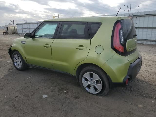 KNDJN2A24F7792994 - 2015 KIA SOUL GREEN photo 2