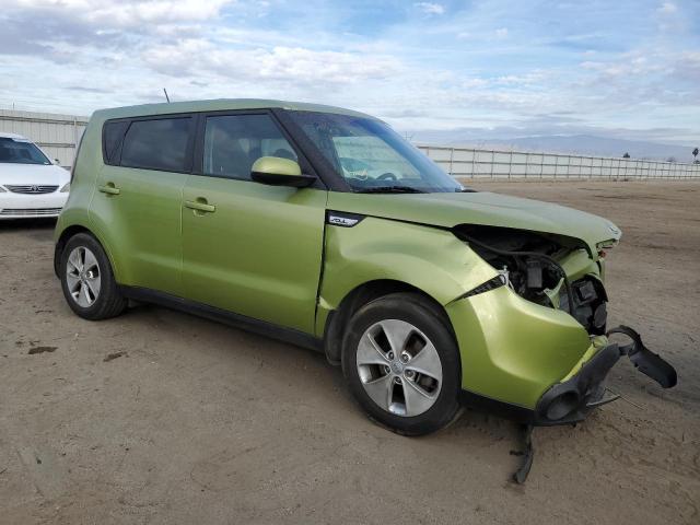 KNDJN2A24F7792994 - 2015 KIA SOUL GREEN photo 4