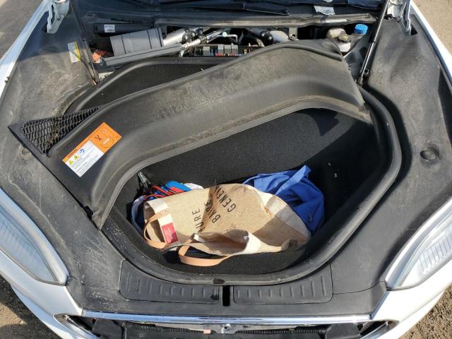 5YJSA1E47GF125080 - 2016 TESLA MODEL S WHITE photo 11