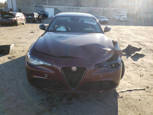 ZARFAEDNXH7558103 - 2017 ALFA ROMEO GIULIA Q4 BURGUNDY photo 5