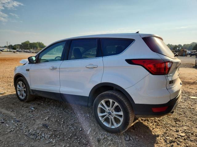 1FMCU0GD4KUB75353 - 2019 FORD ESCAPE SE WHITE photo 2