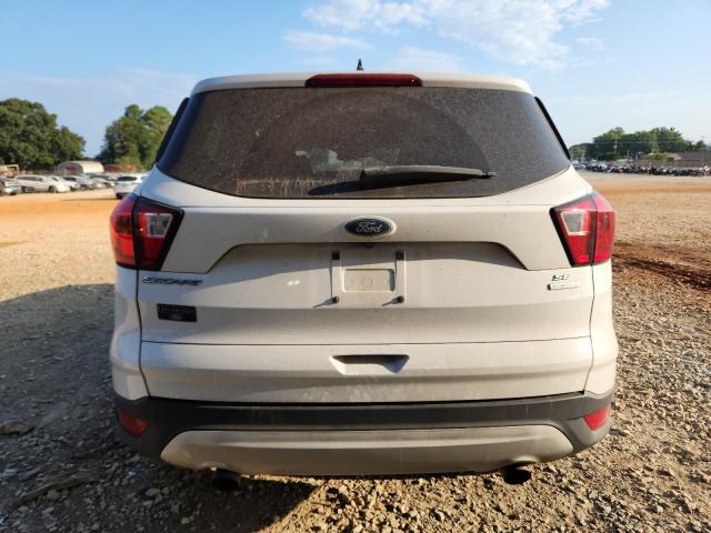 1FMCU0GD4KUB75353 - 2019 FORD ESCAPE SE WHITE photo 6
