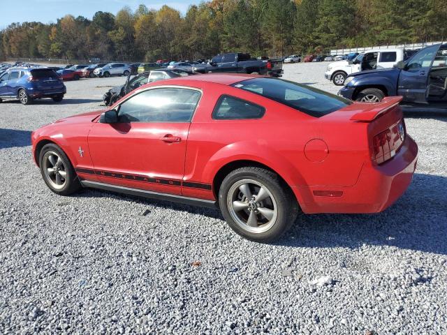 1ZVHT80NX65133913 - 2006 FORD MUSTANG RED photo 2