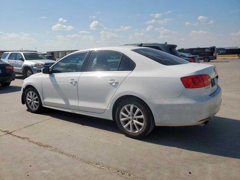 3VWD07AJ6EM336061 - 2014 VOLKSWAGEN JETTA SE WHITE photo 2