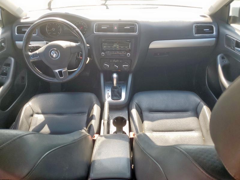 3VWD07AJ6EM336061 - 2014 VOLKSWAGEN JETTA SE WHITE photo 8