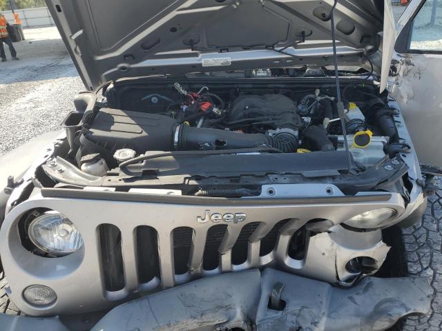 1C4BJWDG2GL189288 - 2016 JEEP WRANGLER U SPORT SILVER photo 11