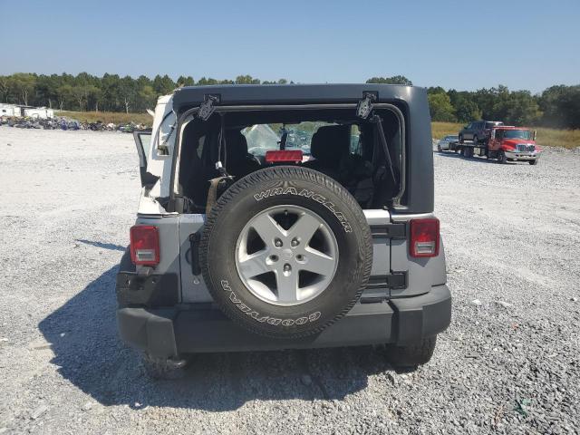 1C4BJWDG2GL189288 - 2016 JEEP WRANGLER U SPORT SILVER photo 6