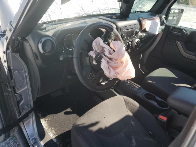 1C4BJWDG2GL189288 - 2016 JEEP WRANGLER U SPORT SILVER photo 8