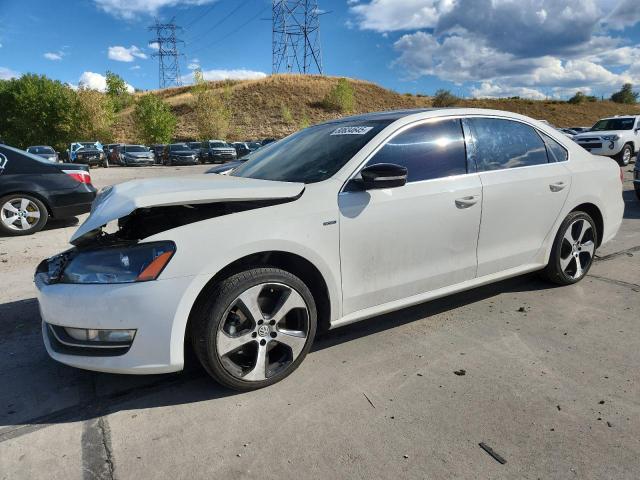 2015 VOLKSWAGEN PASSAT SE, 