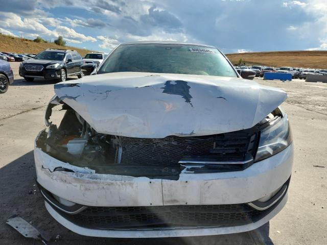 1VWBS7A35FC106341 - 2015 VOLKSWAGEN PASSAT SE WHITE photo 5