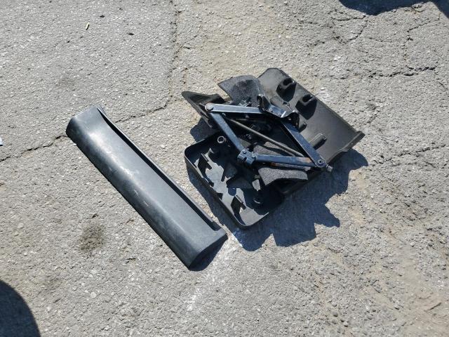 2FMDK38C79BA73496 - 2009 FORD EDGE SEL WHITE photo 12