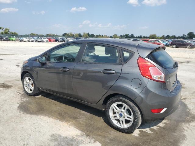 3FADP4EJ0KM142960 - 2019 FORD FIESTA SE GRAY photo 2