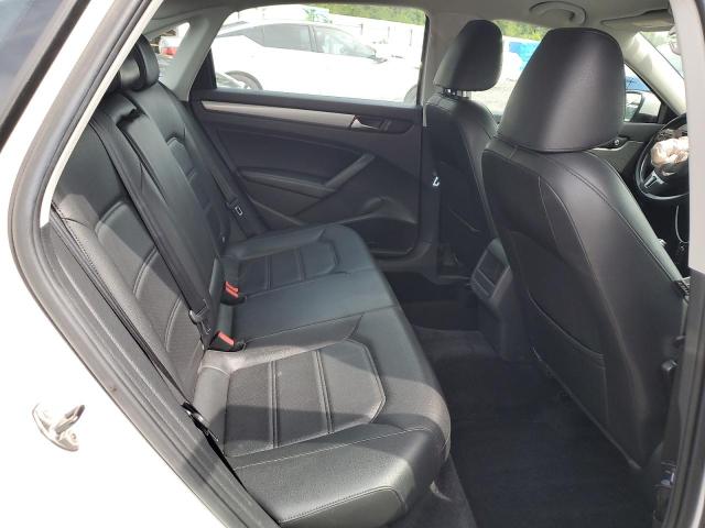 1VWAS7A30FC006417 - 2015 VOLKSWAGEN PASSAT S Weiß Foto 10
