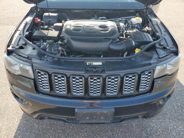 1C4RJFAG5JC148468 - 2018 JEEP GRAND CHER LAREDO Черный фото 12