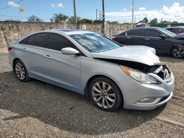 5NPEC4AC9CH425625 - 2012 HYUNDAI SONATA SE SILVER photo 4