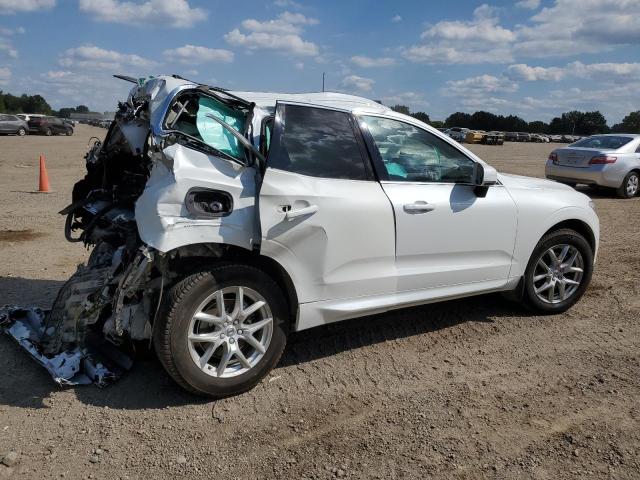 LYV102RK4JB083294 - 2018 VOLVO XC60 T5 Սպիտակ լուսանկար 3