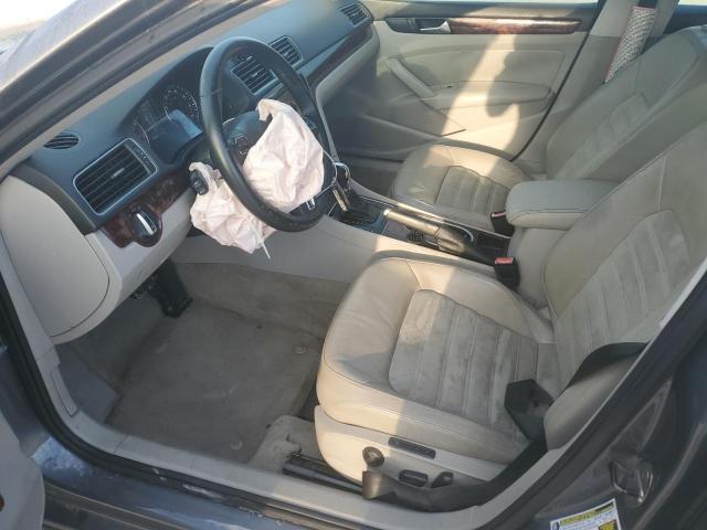 1VWCP7A30DC070738 - 2013 VOLKSWAGEN PASSAT SEL Сұр фото 7