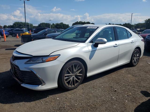 2022 TOYOTA CAMRY XLE, 