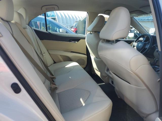 4T1F11BK3NU067490 - 2022 TOYOTA CAMRY XLE أبيض صورة 10